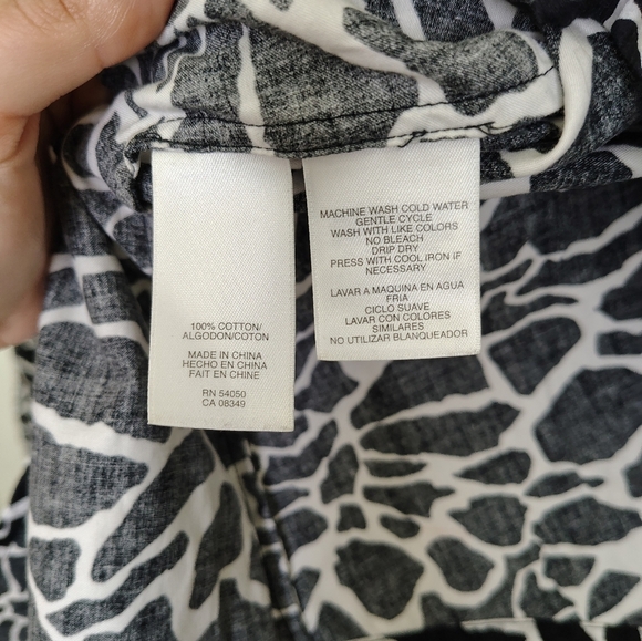 JONES NEW YORK Women's Cotton Blouse Long Sleeve Animal Print Black White L - Picture 3 of 10